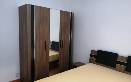 New Concept Imobiliare - Apartament 3 camere de inchiriat, zona CENTRU-Sf. Lazar